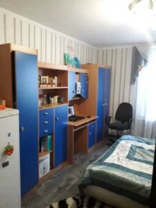Продам 2-кімнатну квартиру на 2 поверсі цегляного будинку (Миргород)