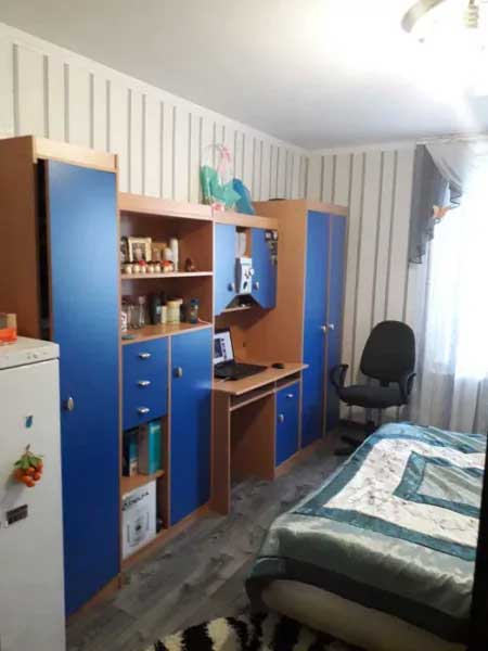 Продам 2-кімнатну квартиру на 2 поверсі цегляного будинку (Миргород)