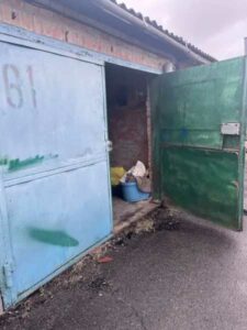 Продам гараж із погребом на вул. Ломиковського