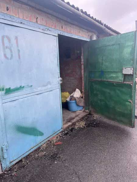 Продам гараж із погребом на вул. Ломиковського