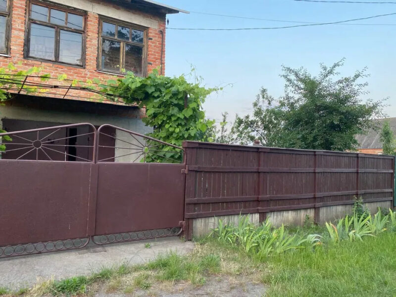 Продаж будинку в Миргороді (вул. Вишнева)