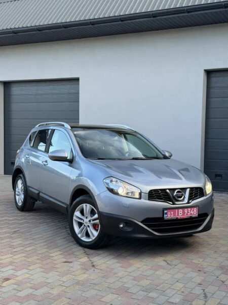 Nissan Qashqai 2011 | 1.5 dCi (110 к.с.) | Максимальна комплектація BOSE | Панорама