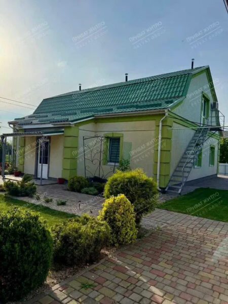 Капітальний цегляний будинок 102 м² з ландшафтним дизайном — всього 1,5 км від Миргорода!
