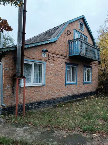 Ваш власний затишний куточок у Миргороді! Продаж цегляного будинку біля річки