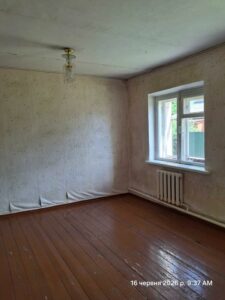 Пропозиція продажу двох кімнат у гуртожитку