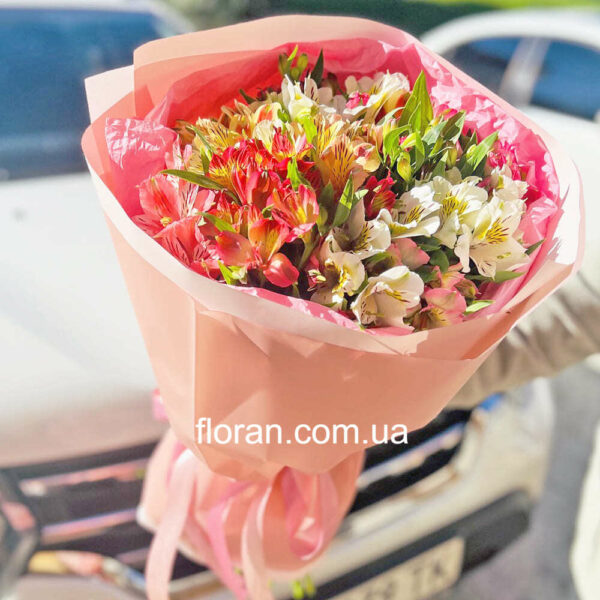 Доставка квітів Миргород 💐 Замовити свіжий букет від Floran