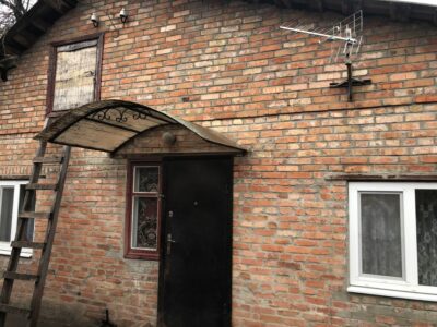 Пропоную квартиру в чотирьохквартирному будинку